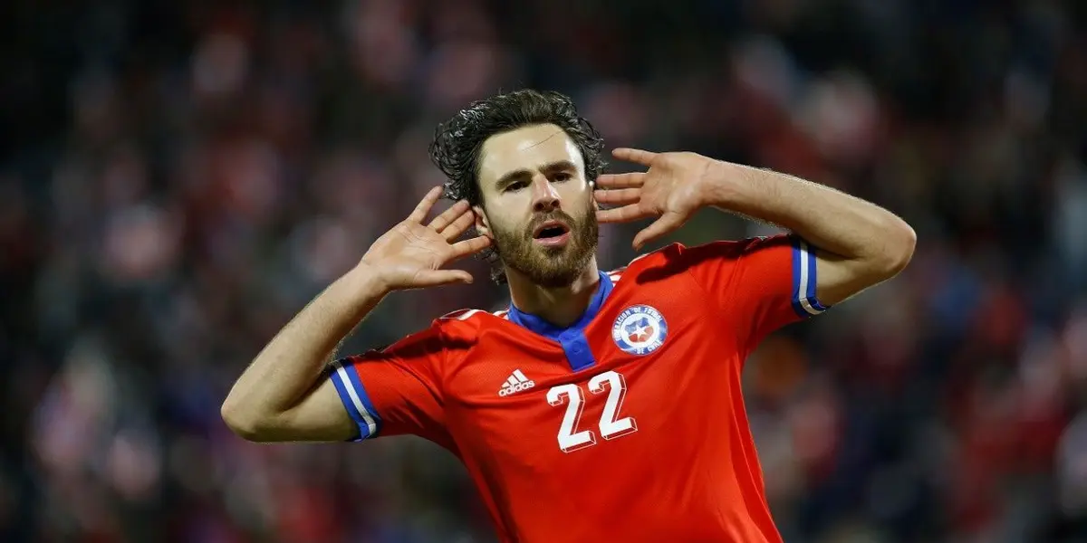 Ben Brereton se encuentra conociendo la idiosincracia chilena, esta vez visitó Valparaíso en su gira por Chile.