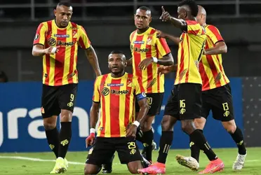 Deportivo Pereira derrotó a Boca Juniors por la Copa Libertadores y dejó fuera de zona de clasificación al elenco albo.