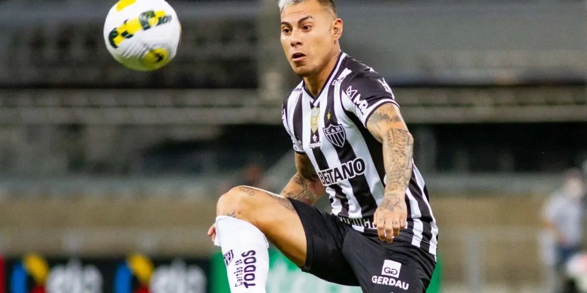 Eduardo Vargas no vive un buen momento en Brasil, siendo criticado por algunos hinchas del Atlético Mineiro de Brasil.