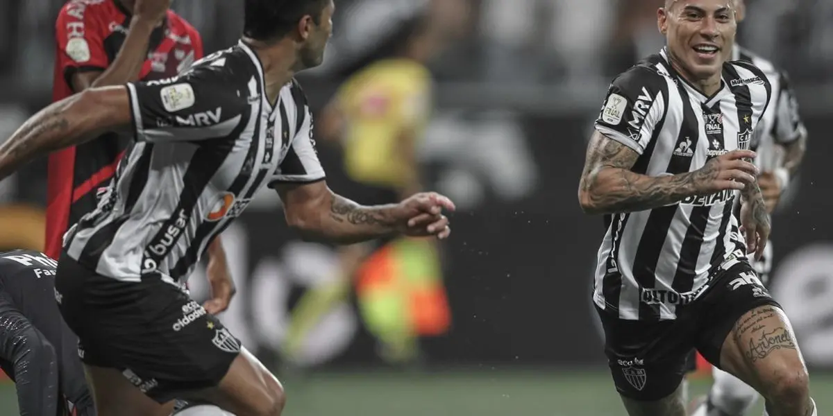 Eduardo Vargas recibe una noticia de último minuto, respecto al nuevo entrenador que tendrá en el Atlético Mineiro.