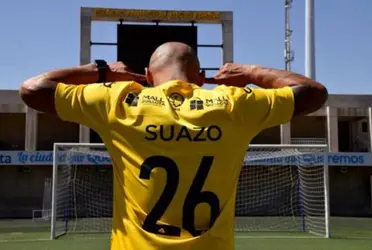 El actual delantero de San Luis de Quillota, vive un presente sorprendente en la Primera B de Chile, y va por una marca histórica en el fútbol chileno.