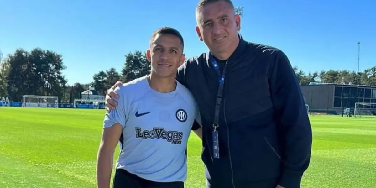 El ex DT de Ñublense tuvo una gira europea dónde visitó entre otros a Alexis que lo recibió de esta forma.