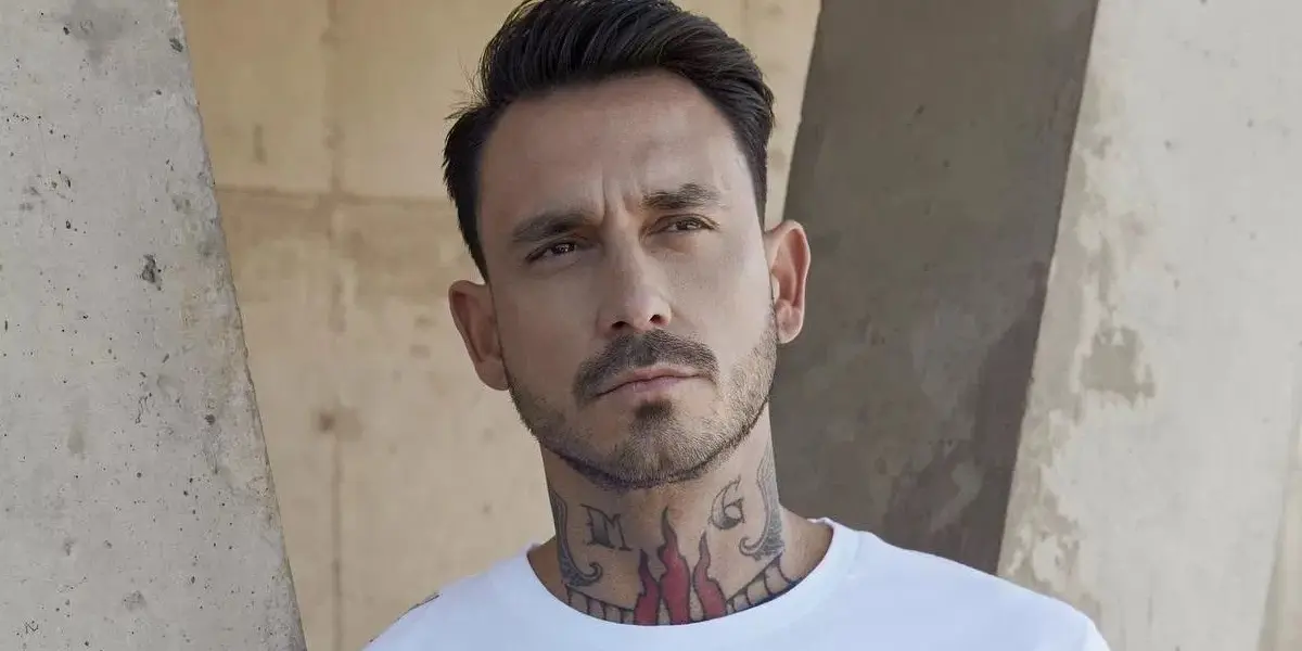 El exdelantero de la selección nacional volvió a reaparecer en redes sociales, tras un cuadro de estrés que lo tuvo internado en la clínica.