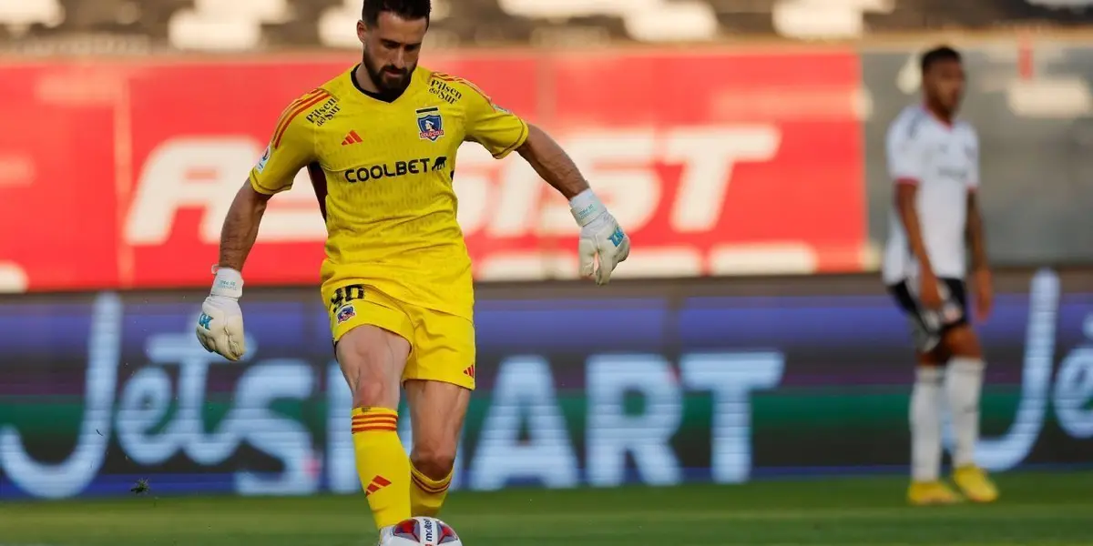 El guardameta albo realizó polémicos comentarios que generaron indignación en el archirrival de Colo Colo.