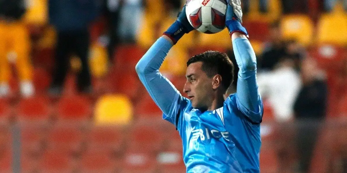 El guardameta cruzado analizó el futuro de la ‘UC'.