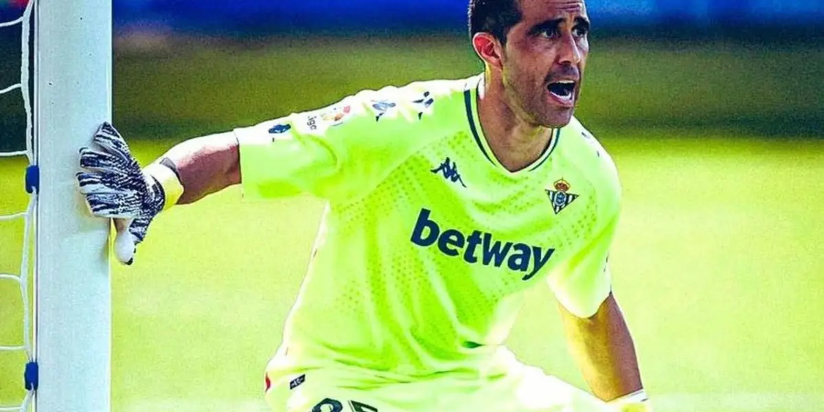 El guardameta del cuadro sevillano lograría estar más que presente en el futuro del cuadro.