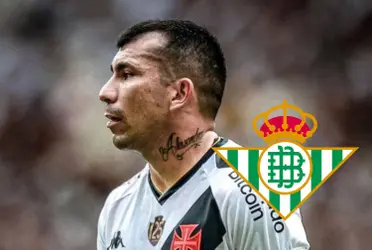 El jugador será el nuevo futbolistas del Real Betis y la prensa española aprovechó para decir que venció a Medel.