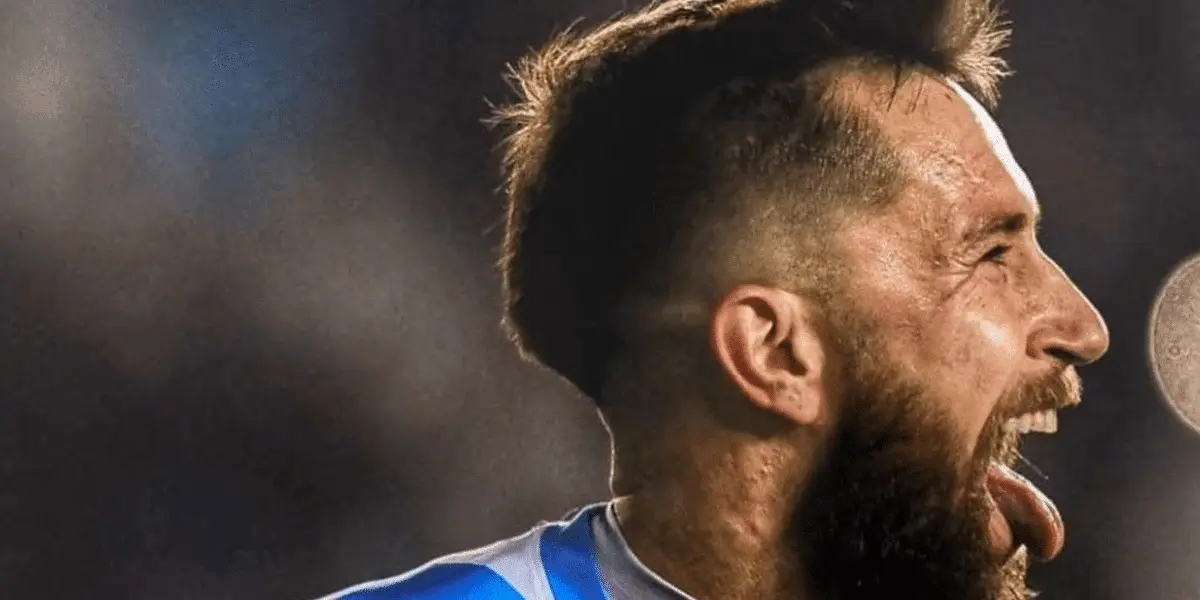 El mediocampista Jonathan Gómez está siendo sondeado desde San Carlos de Apoquindo.