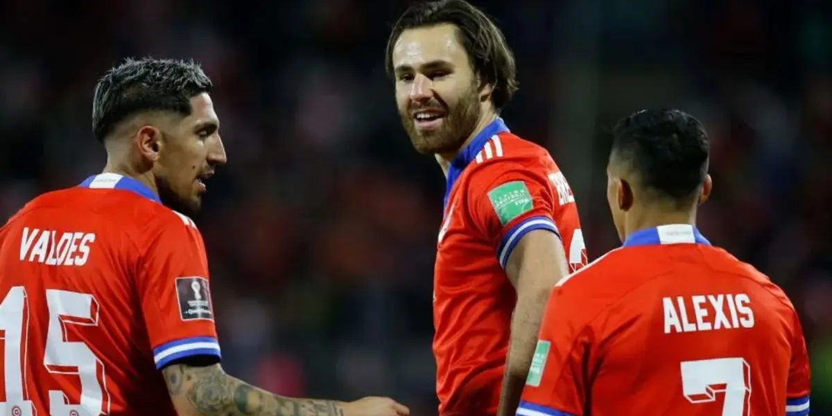 El periodista habló de forma positiva de la Roja, pero dejó un mensaje específico a un jugador.