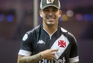 El ‘Pitbull’ fue oficializado como nuevo jugador del Vasco da Gama de Brasil.
