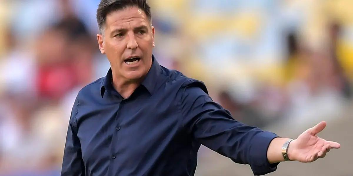 El seleccionador nacional sigue siendo duramente por su gestión al mando de la Roja.