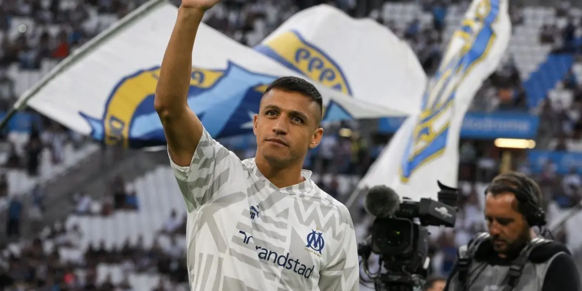 El sorpresivo club que iría tras los pasos del chileno. Un actual jugador de la selección chilena defendió los colores de la institución que pretende los servicios de Alexis Sánchez.