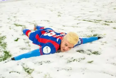 El volante nacional gritó su primer tanto en el CSKA de Moscú y lo celebró como nunca.