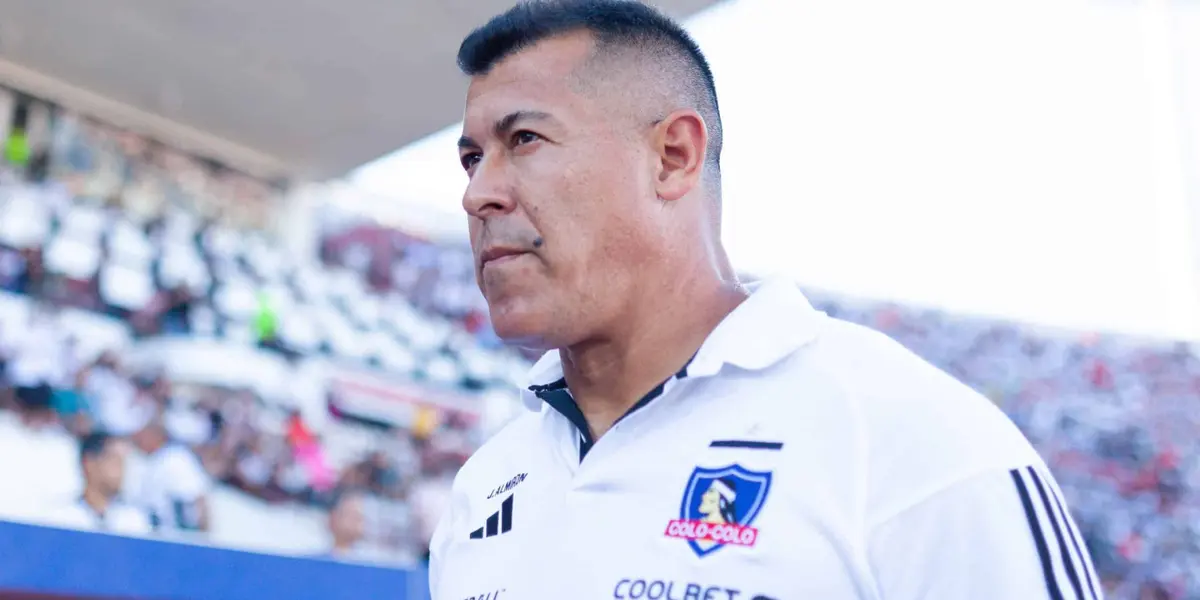 Jorge Almirón sigue recibiendo críticas.