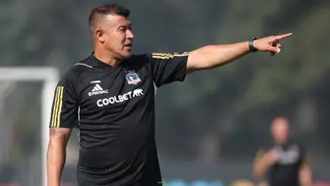 Jorge Almirón sigue sumando críticas.