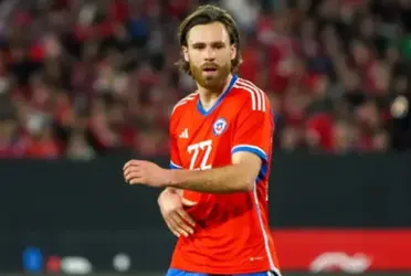 La hinchada chilena critica al DT nacional porque creen que Brereton no está en su posición.