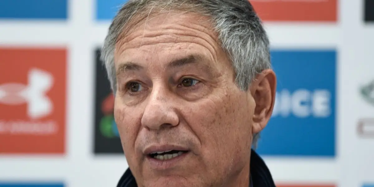 Los ‘Cruzados’ recibieron una apabullante derrota en el Clásico Universitario ante Universidad de Chile en el Estadio Santa Laura.