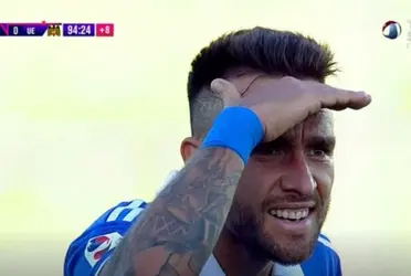 Matías Zaldivia y otros jugadores argentinos de Universidad de Chile, habrían asistido a un concierto de la banda Ke Personajes.