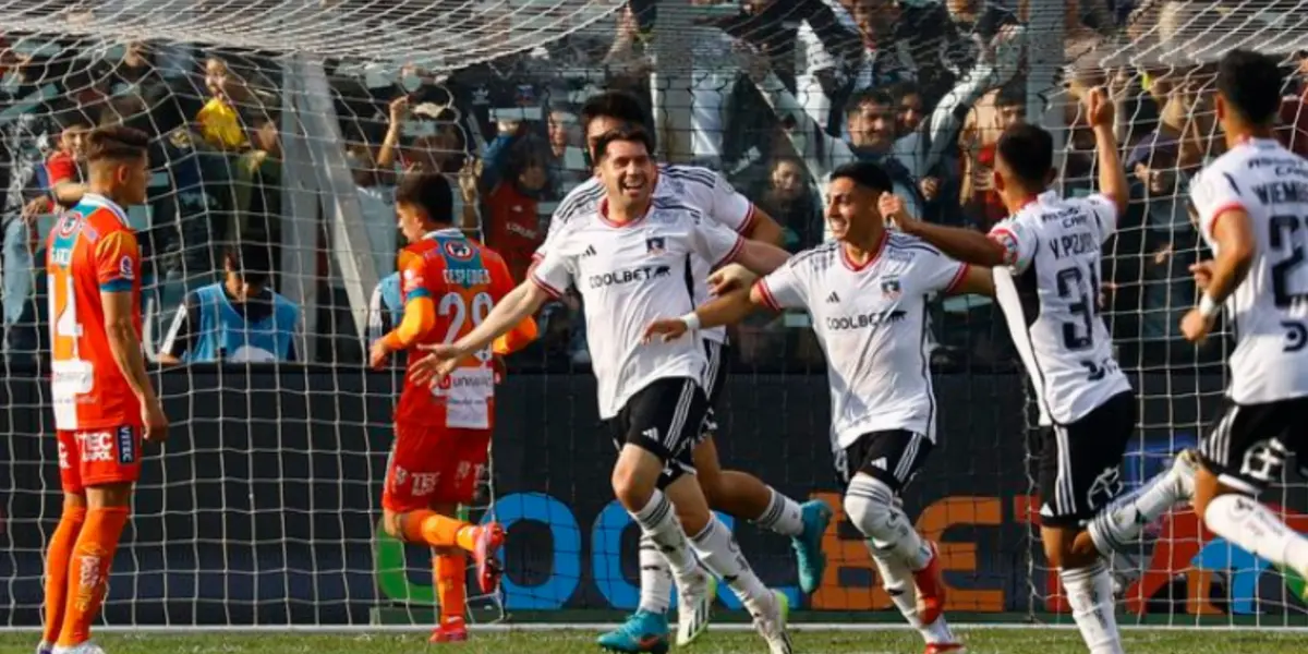 Mediotiempo del partido y Colo Colo golea 4 a 0 al puntero Cobresal
