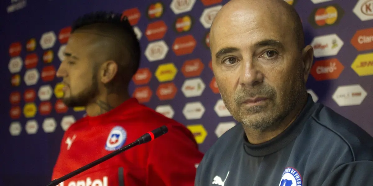 Tras el mensaje a Jorge Sampaoli, el ‘Rey’ tuvo tiempo para escribir en sus redes sociales contra los fanáticos de la ‘U’.