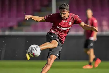 Tras no sumar minutos esta temporada con el Salernitana, Valencia ficharía por un elenco de la Serie B de Italia que tuvo grandes temporadas en el Calcio.