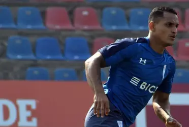 Universidad Católica comienza a visualizar el segundo semestre, y Ariel Holan es determinante con la conformación del plantel.